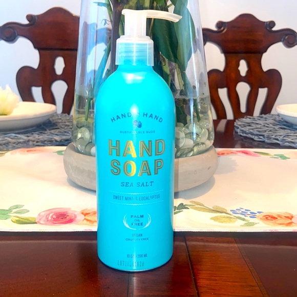 Hand in Hand Bath & Body Brand New Hand In Hand Sea Salt Soap